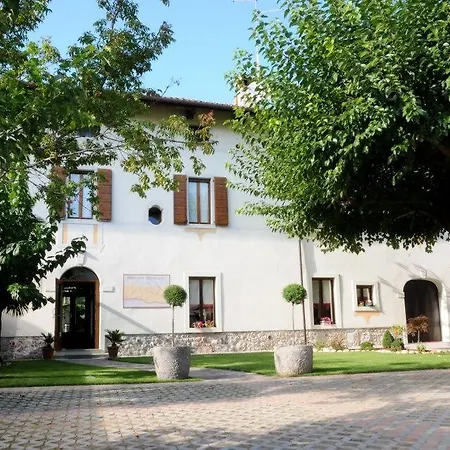 Casa Pellis Bed & Breakfast *